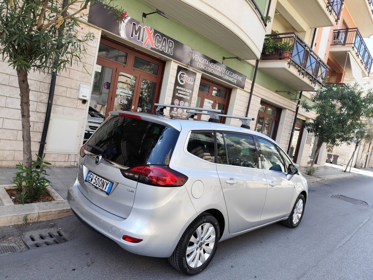 Opel Zafira Tourer 2.0 CDTi 130CV Cosmo (8)