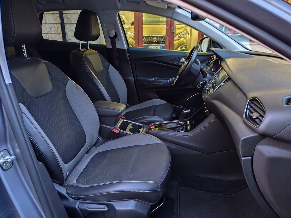 Opel Grandland X 1.5 diesel Ecotec Start&Stop Elegance (12)