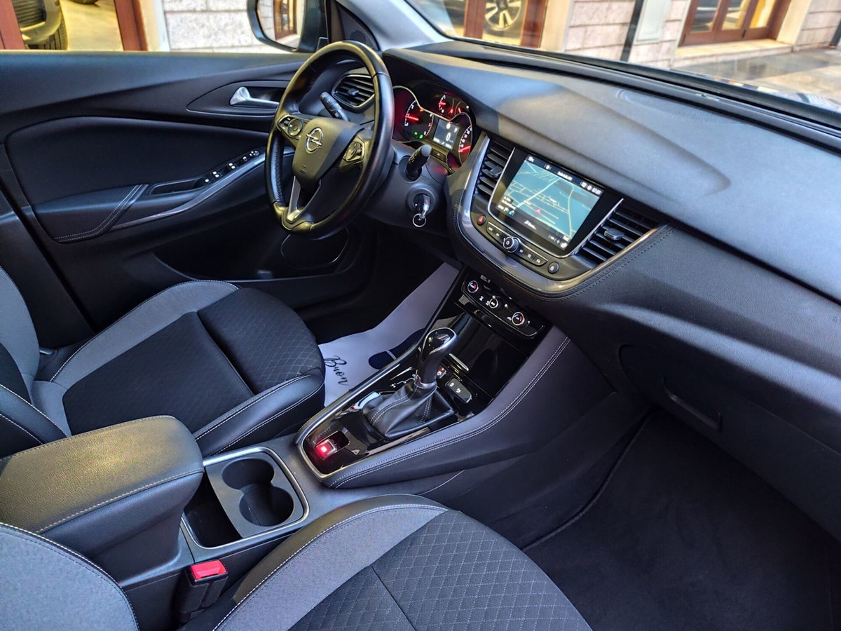 Opel Grandland X 1.5 diesel Ecotec Start&Stop Elegance (13)
