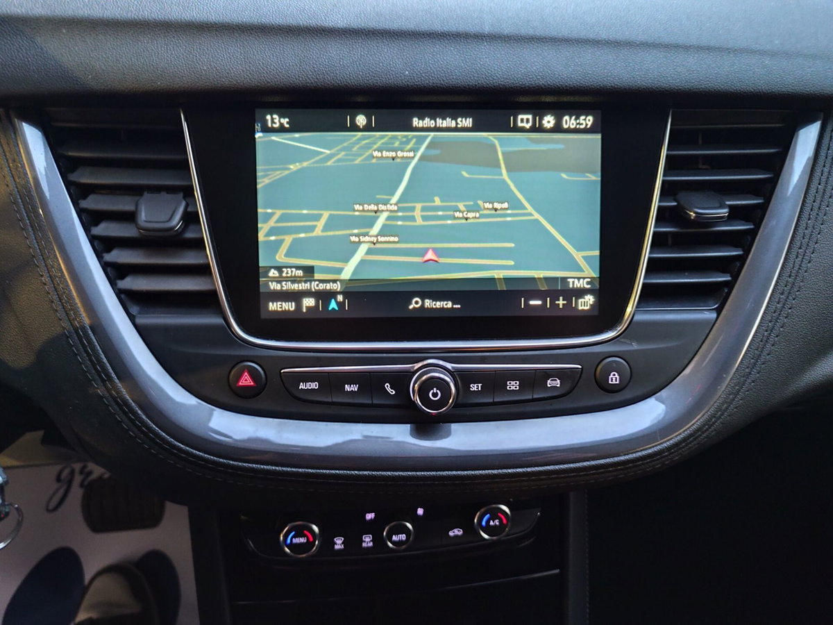 Opel Grandland X 1.5 diesel Ecotec Start&Stop Elegance (14)