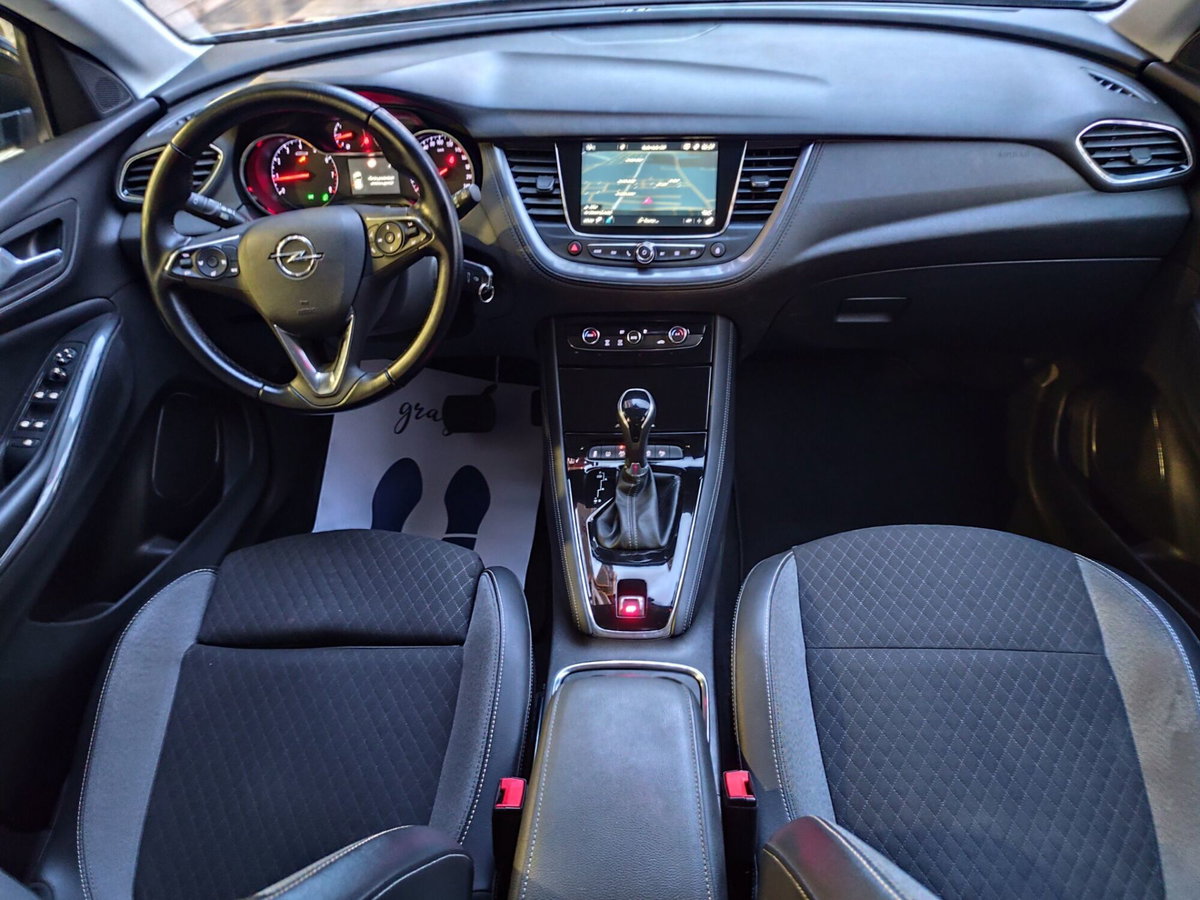 Opel Grandland X 1.5 diesel Ecotec Start&Stop Elegance (18)