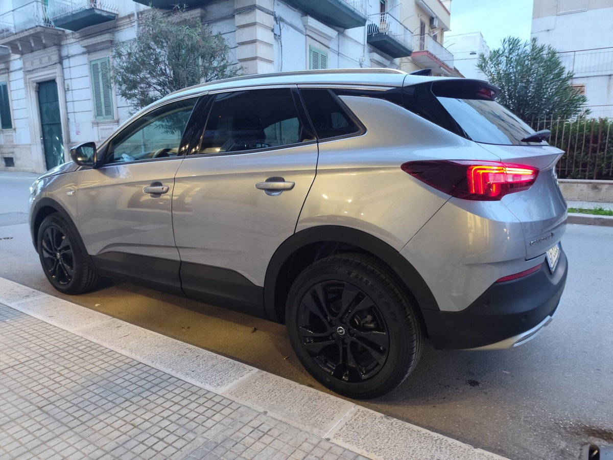 Opel Grandland X 1.5 diesel Ecotec Start&Stop Elegance (5)