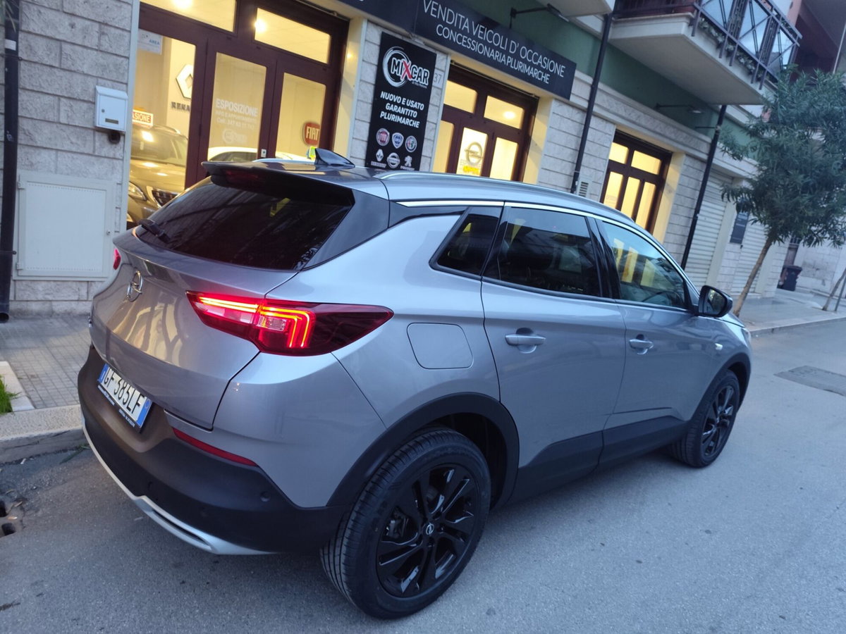 Opel Grandland X 1.5 diesel Ecotec Start&Stop Elegance (8)