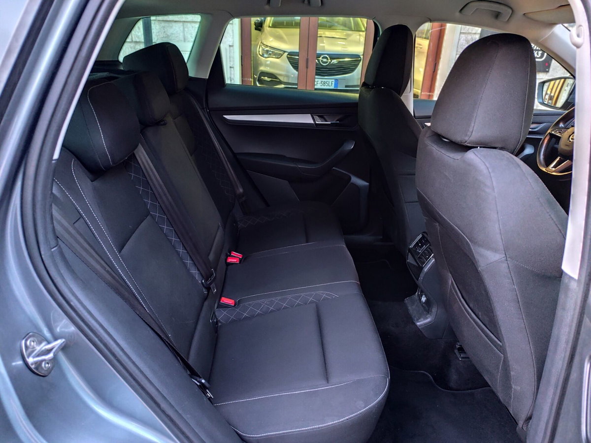 Skoda Karoq 1.6 TDI SCR DSG Scout (17)