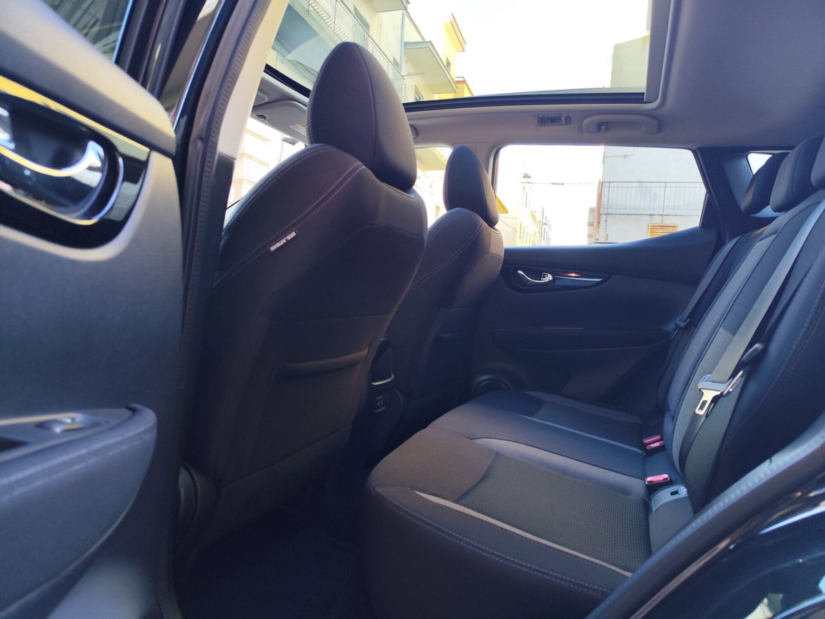 Nissan Qashqai 1.5 dCi 115 CV DCT N-Connecta (20)