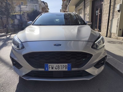 Ford Focus Station Wagon 1.5 EcoBlue 120 CV SW ST-Line (2)