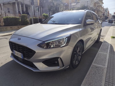 Ford Focus Station Wagon 1.5 EcoBlue 120 CV SW ST-Line (3)
