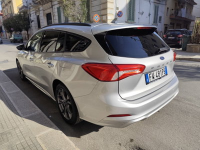 Ford Focus Station Wagon 1.5 EcoBlue 120 CV SW ST-Line (8)