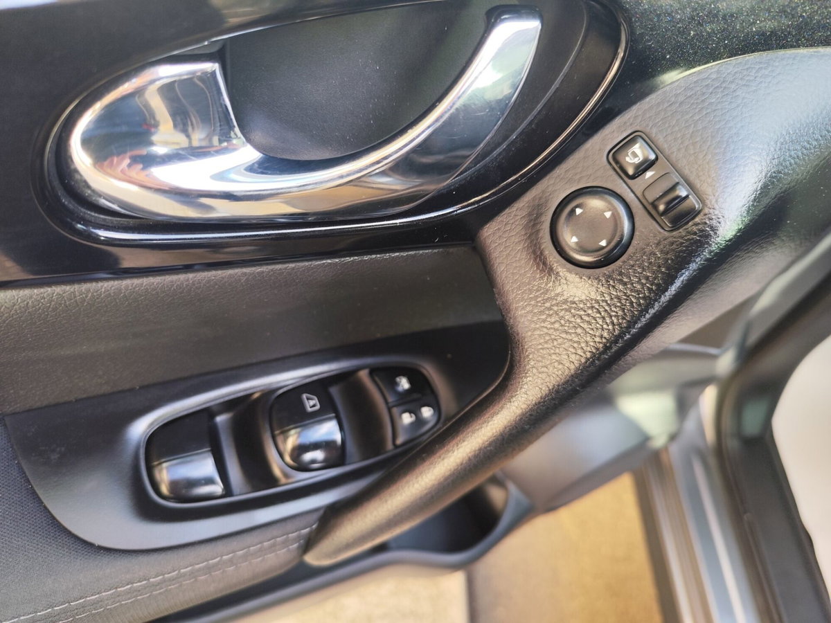 Nissan Qashqai 1.5 dCi N-Connecta (10)