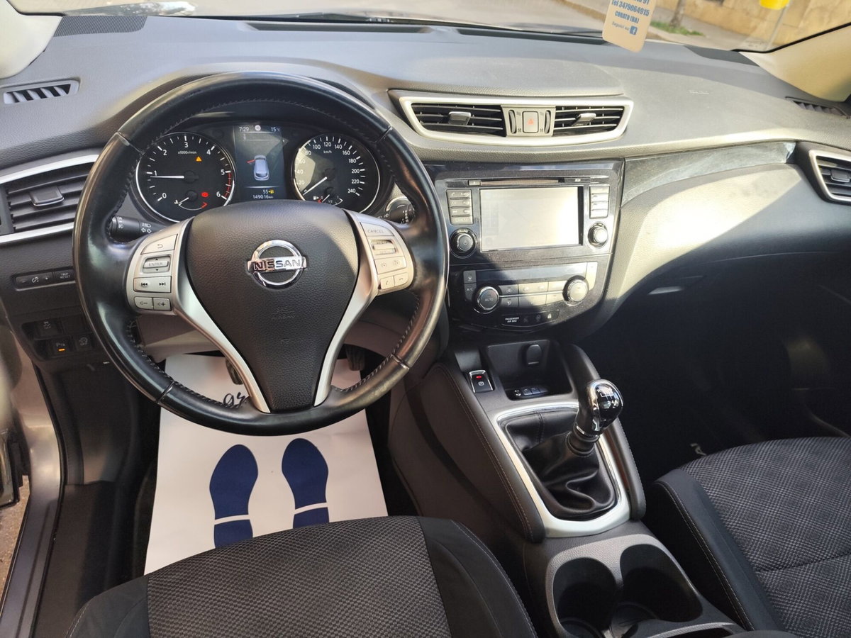 Nissan Qashqai 1.5 dCi N-Connecta (14)