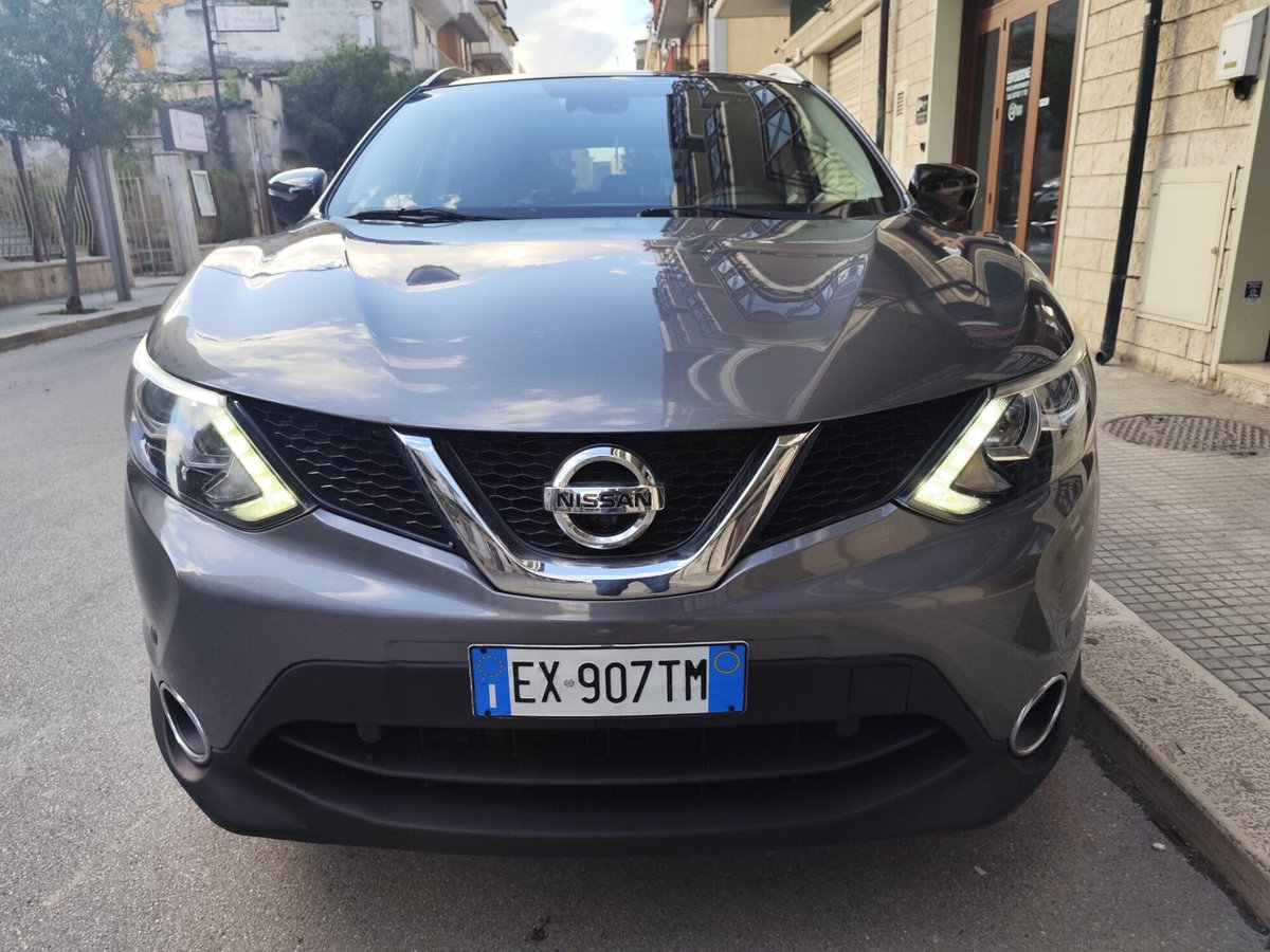 Nissan Qashqai 1.5 dCi N-Connecta (2)