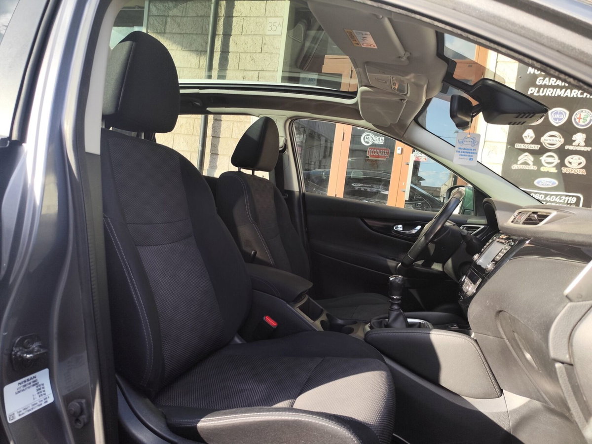 Nissan Qashqai 1.5 dCi N-Connecta (20)