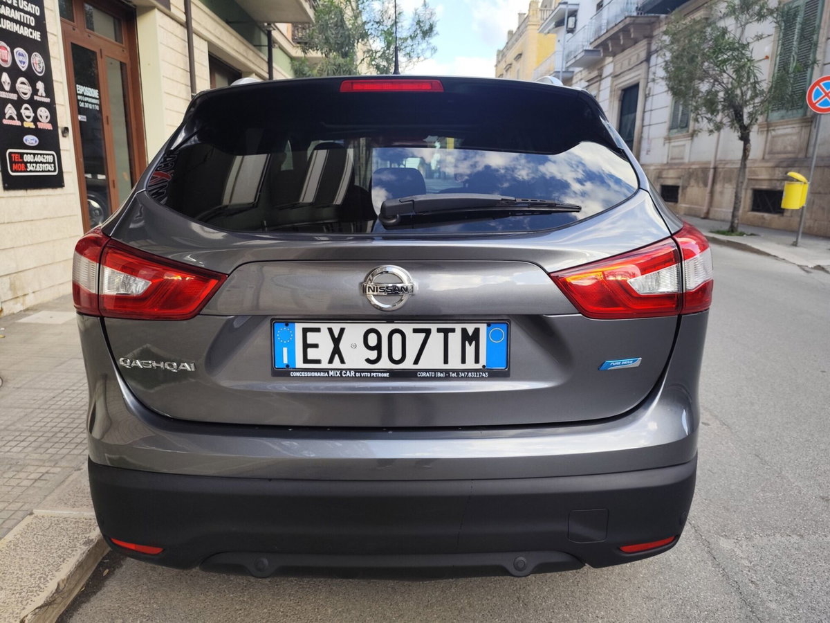 Nissan Qashqai 1.5 dCi N-Connecta (8)