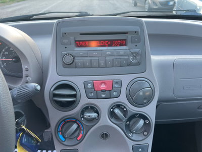 Fiat Panda 1.2 Emotion (12)