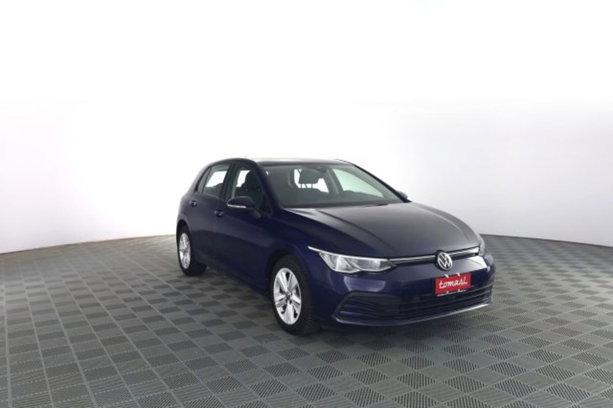 Volkswagen Golf 1.0 TSI EVO Life (2)