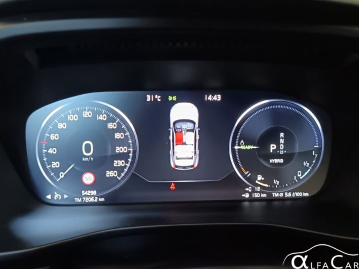 Volvo XC40 T5 Recharge Plug-in Hybrid Inscription Expression (10)