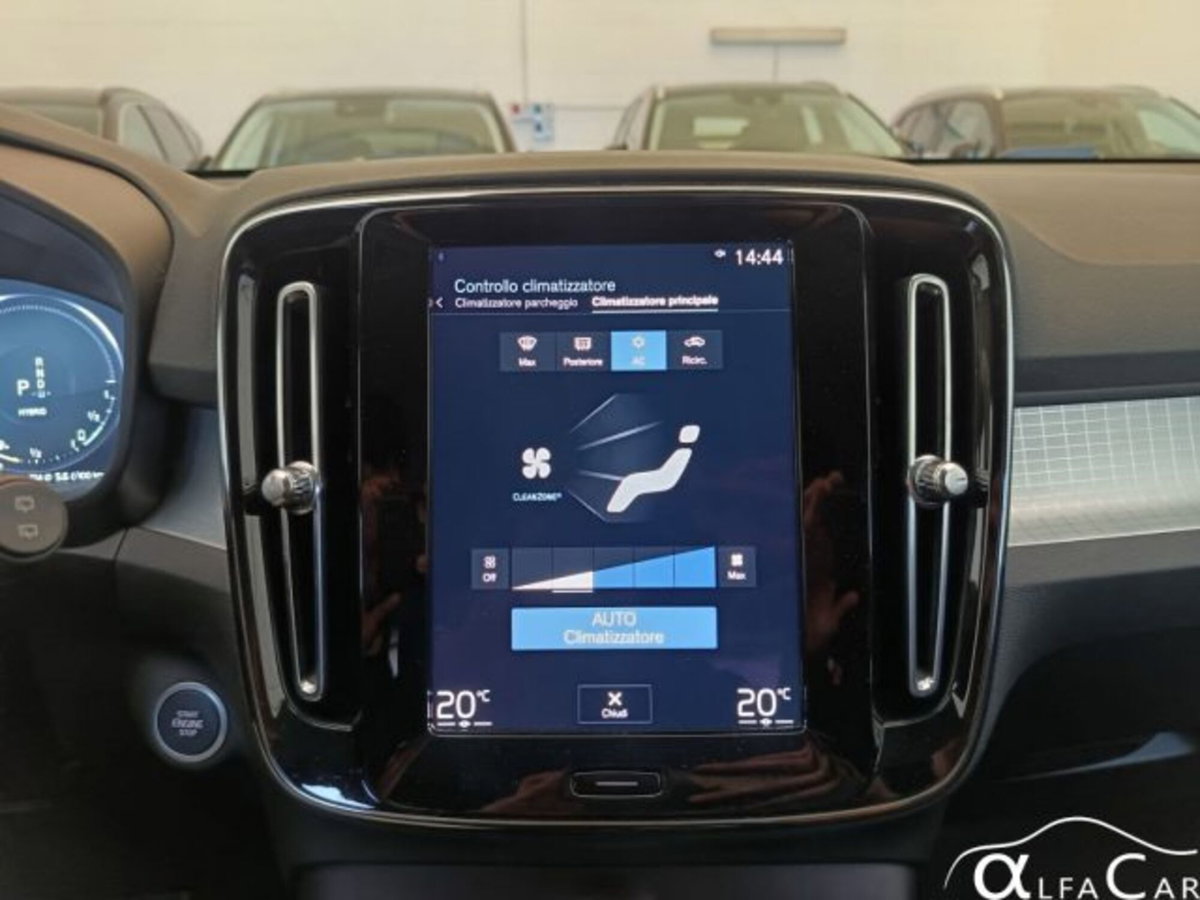 Volvo XC40 T5 Recharge Plug-in Hybrid Inscription Expression (15)