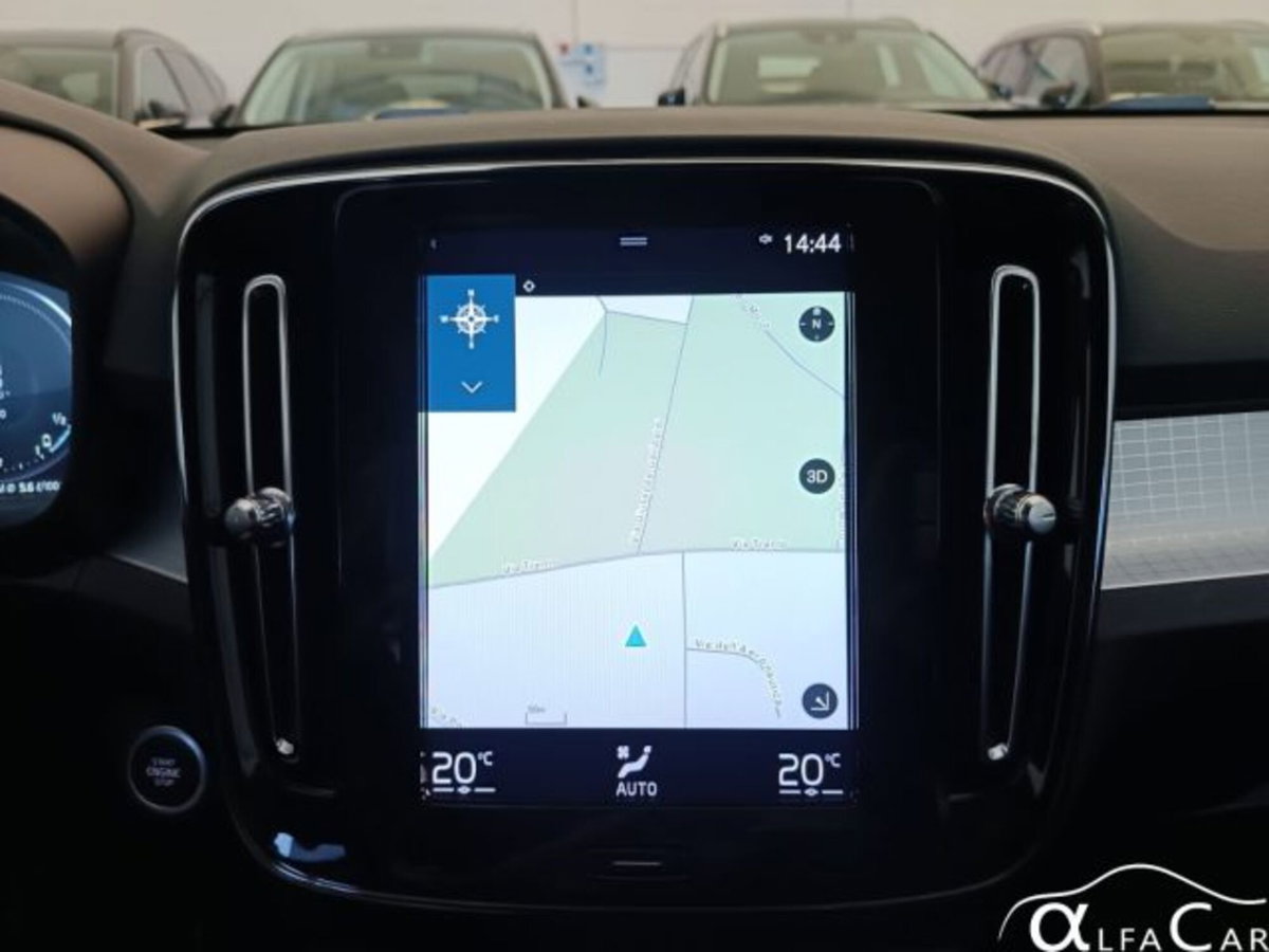 Volvo XC40 T5 Recharge Plug-in Hybrid Inscription Expression (16)