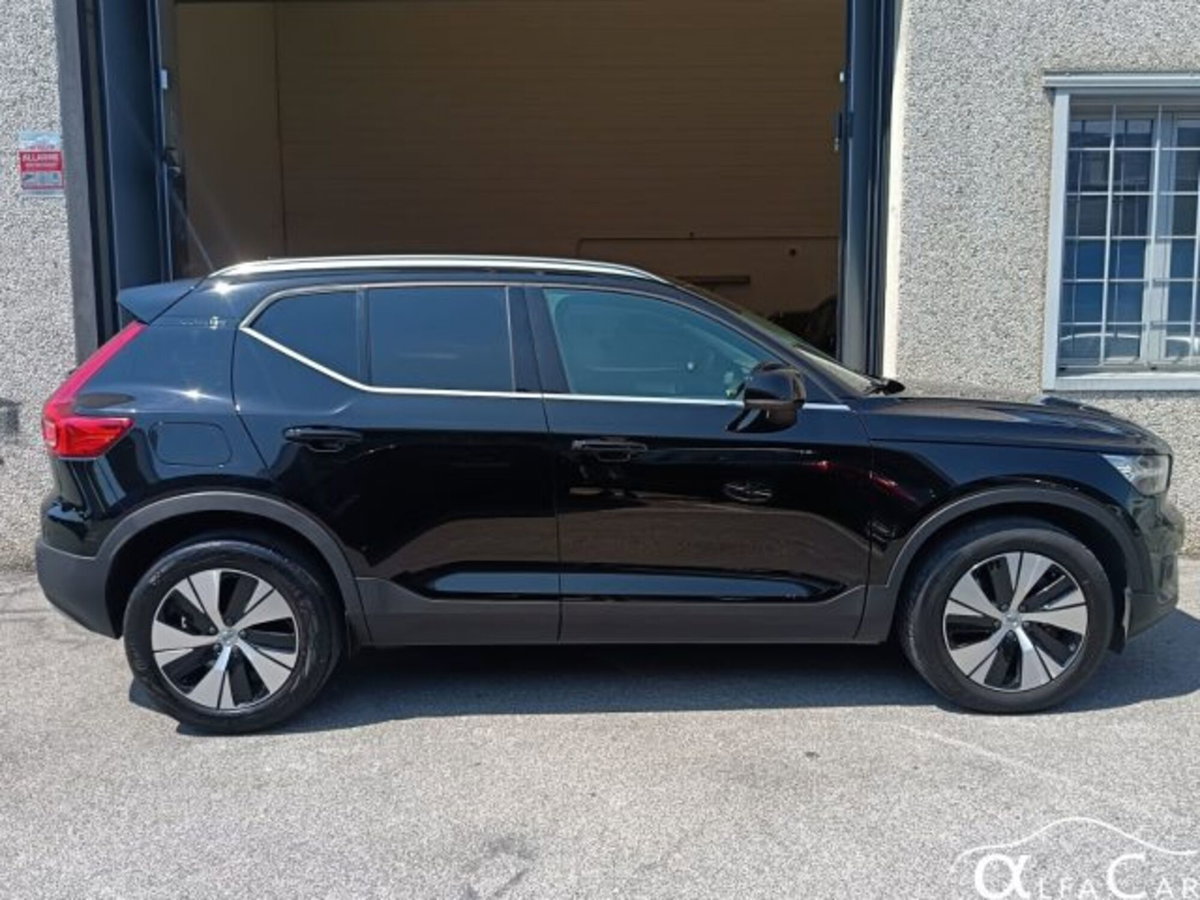 Volvo XC40 T5 Recharge Plug-in Hybrid Inscription Expression (19)