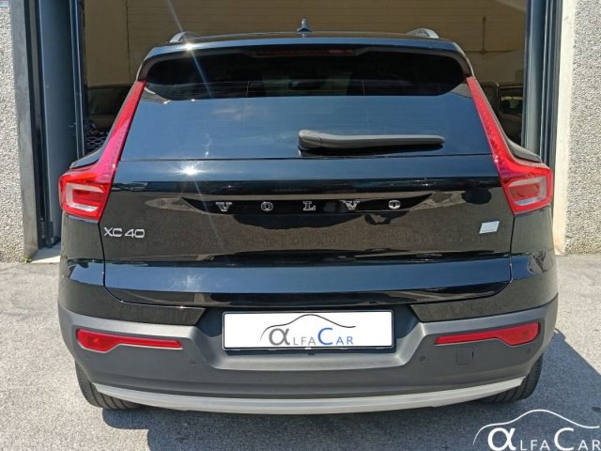 Volvo XC40 T5 Recharge Plug-in Hybrid Inscription Expression (4)