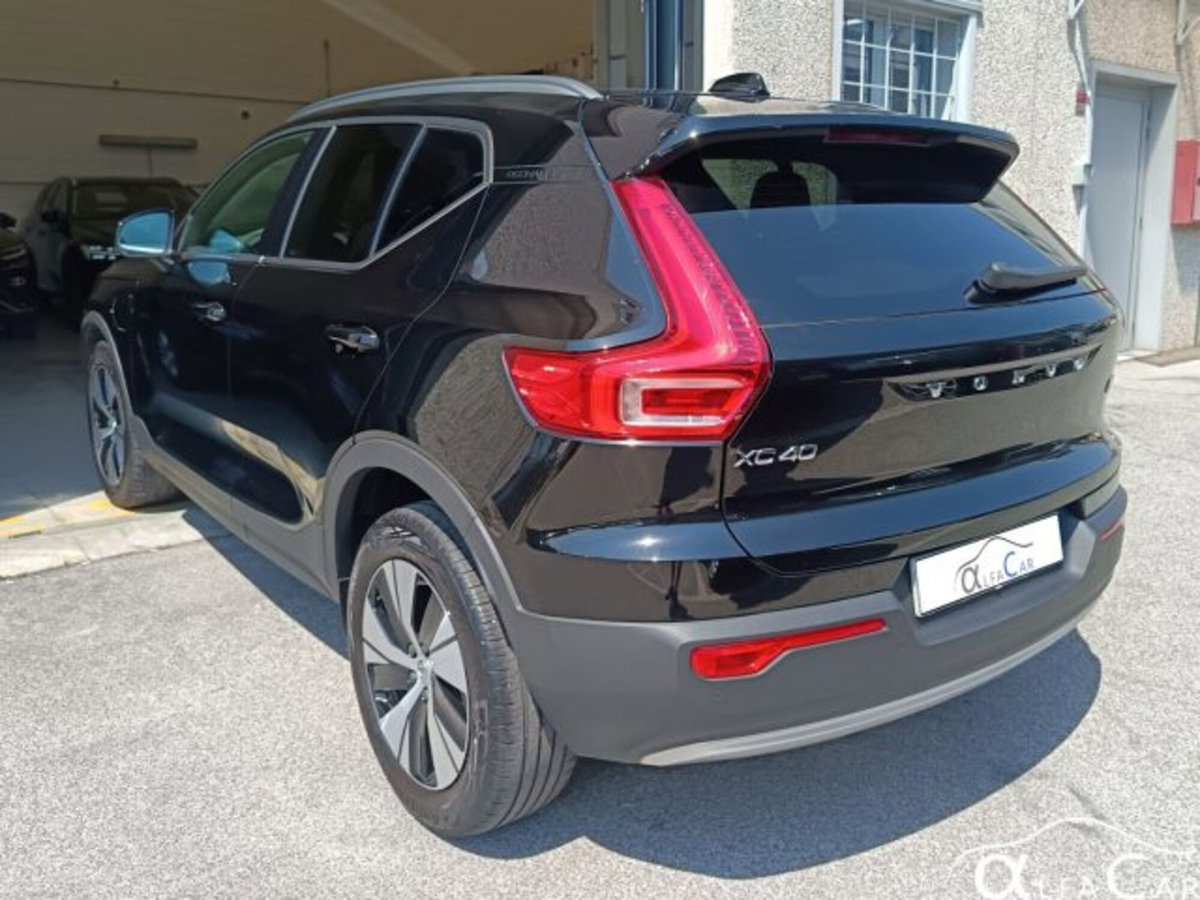Volvo XC40 T5 Recharge Plug-in Hybrid Inscription Expression (8)