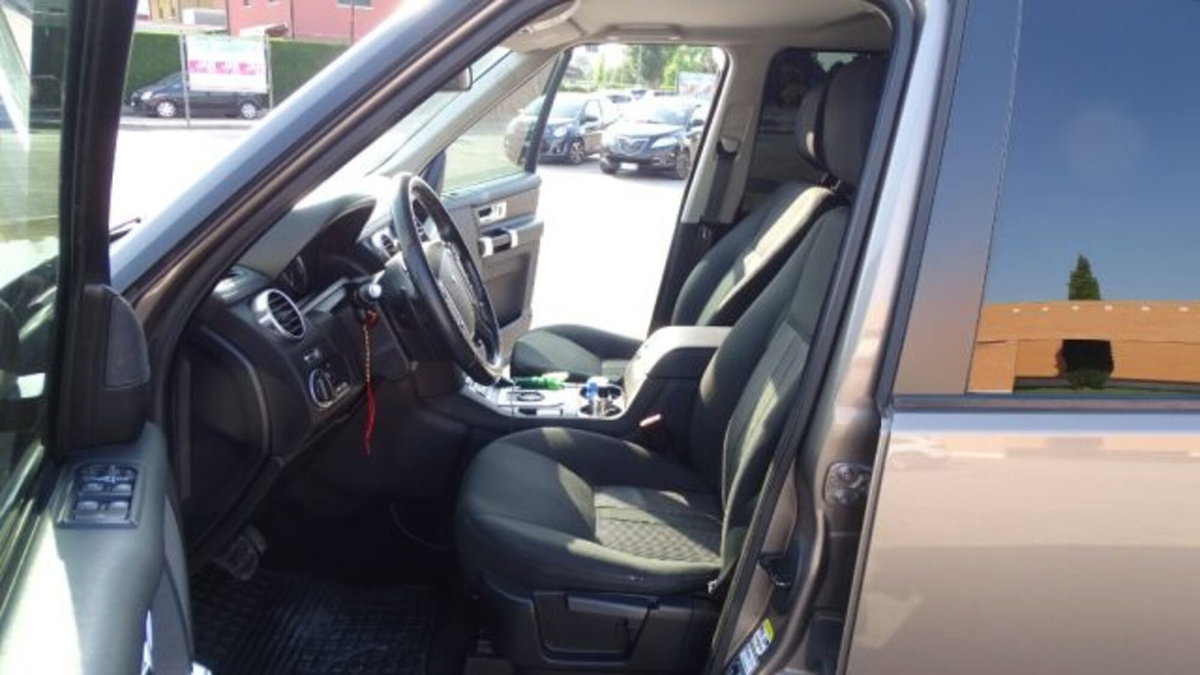 Land Rover Discovery 4 3.0 TDV6 211CV Base (13)