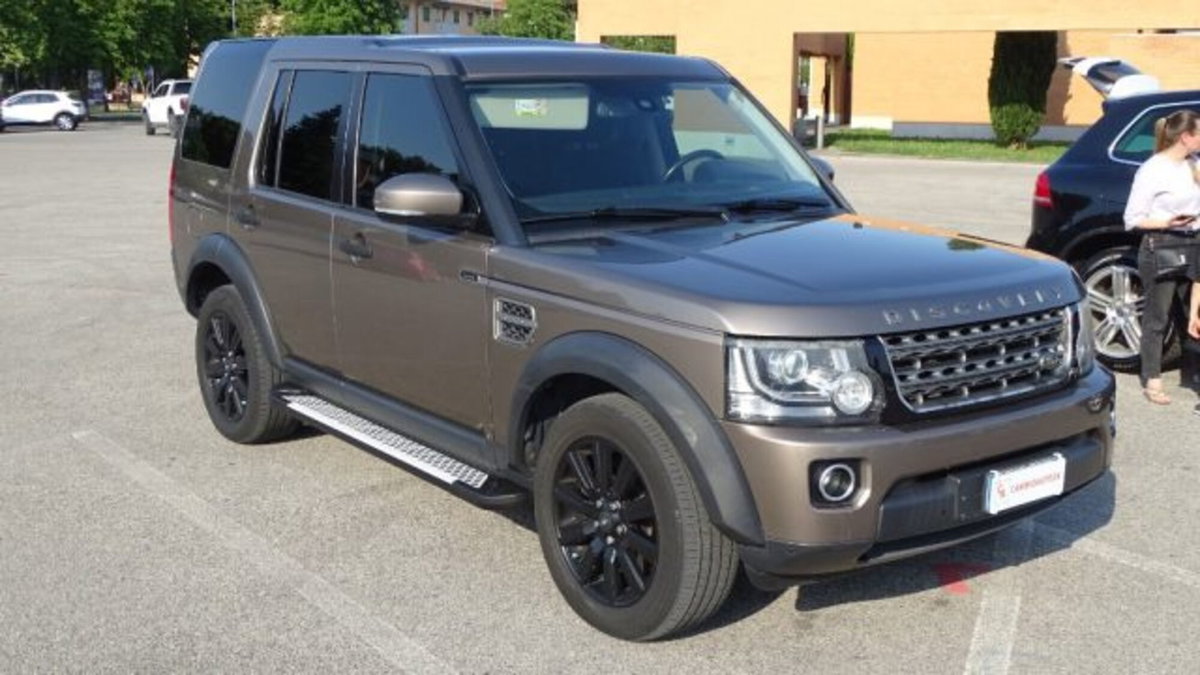 Land Rover Discovery 4 3.0 TDV6 211CV Base (2)