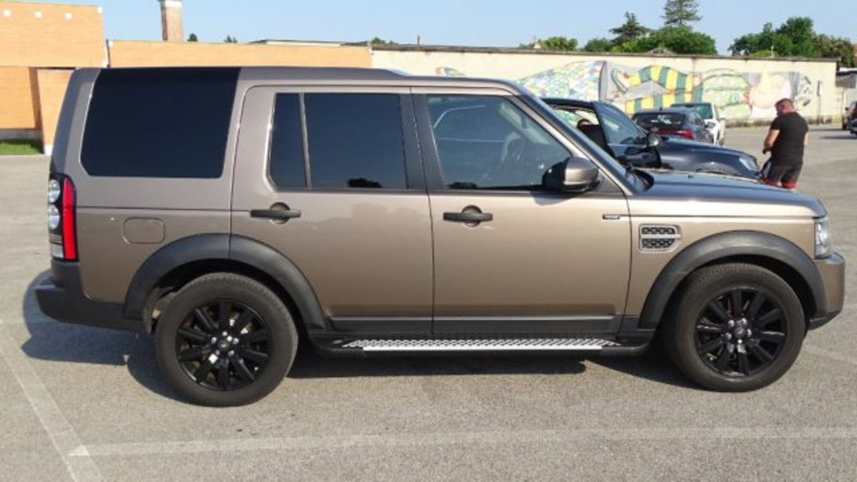 Land Rover Discovery 4 3.0 TDV6 211CV Base (8)