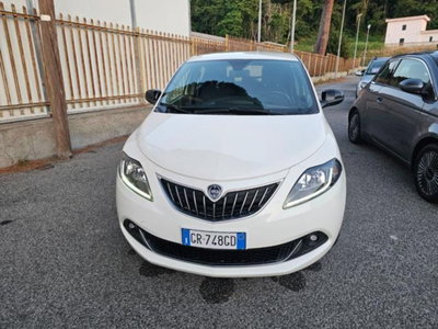 Lancia Ypsilon 1.0 FireFly 5 porte S&S Hybrid Ecochic Gold (2)