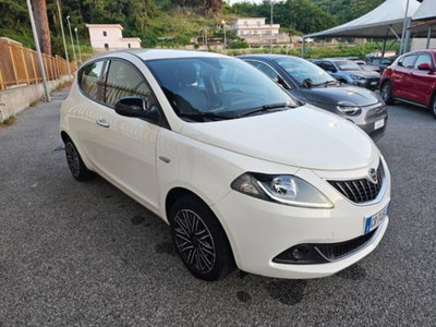 Lancia Ypsilon 1.0 FireFly 5 porte S&S Hybrid Ecochic Gold (3)