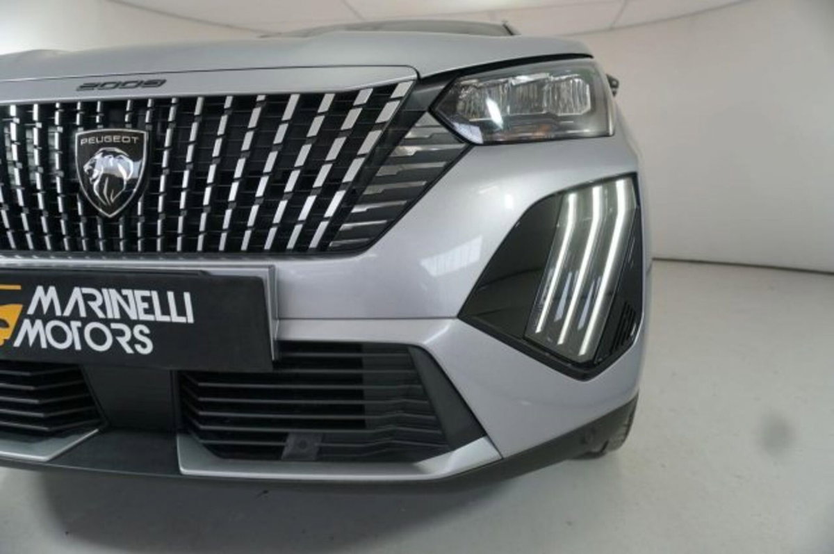Peugeot 2008 1.2 puretech Allure s&s 100cv (17)