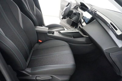 Peugeot 408 1.2 hybrid Allure 136cv e-dsc6 (10)