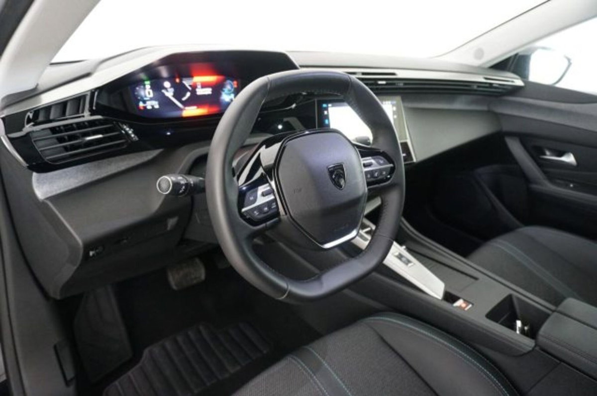 Peugeot 408 1.2 hybrid Allure 136cv e-dsc6 (7)