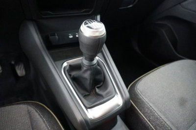 Renault Captur TCe 100 CV GPL Techno (13)