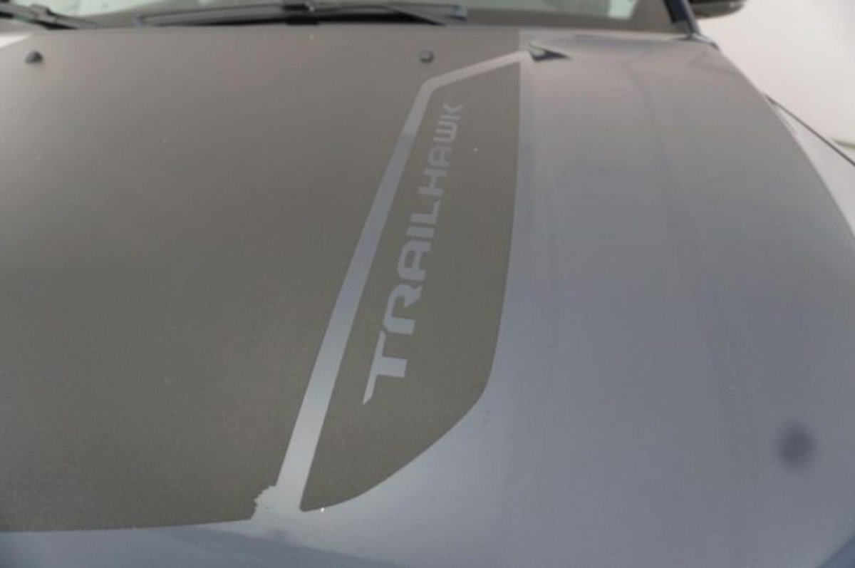 Jeep Compass 1.3 T4 240CV PHEV AT6 4xe Trailhawk (18)
