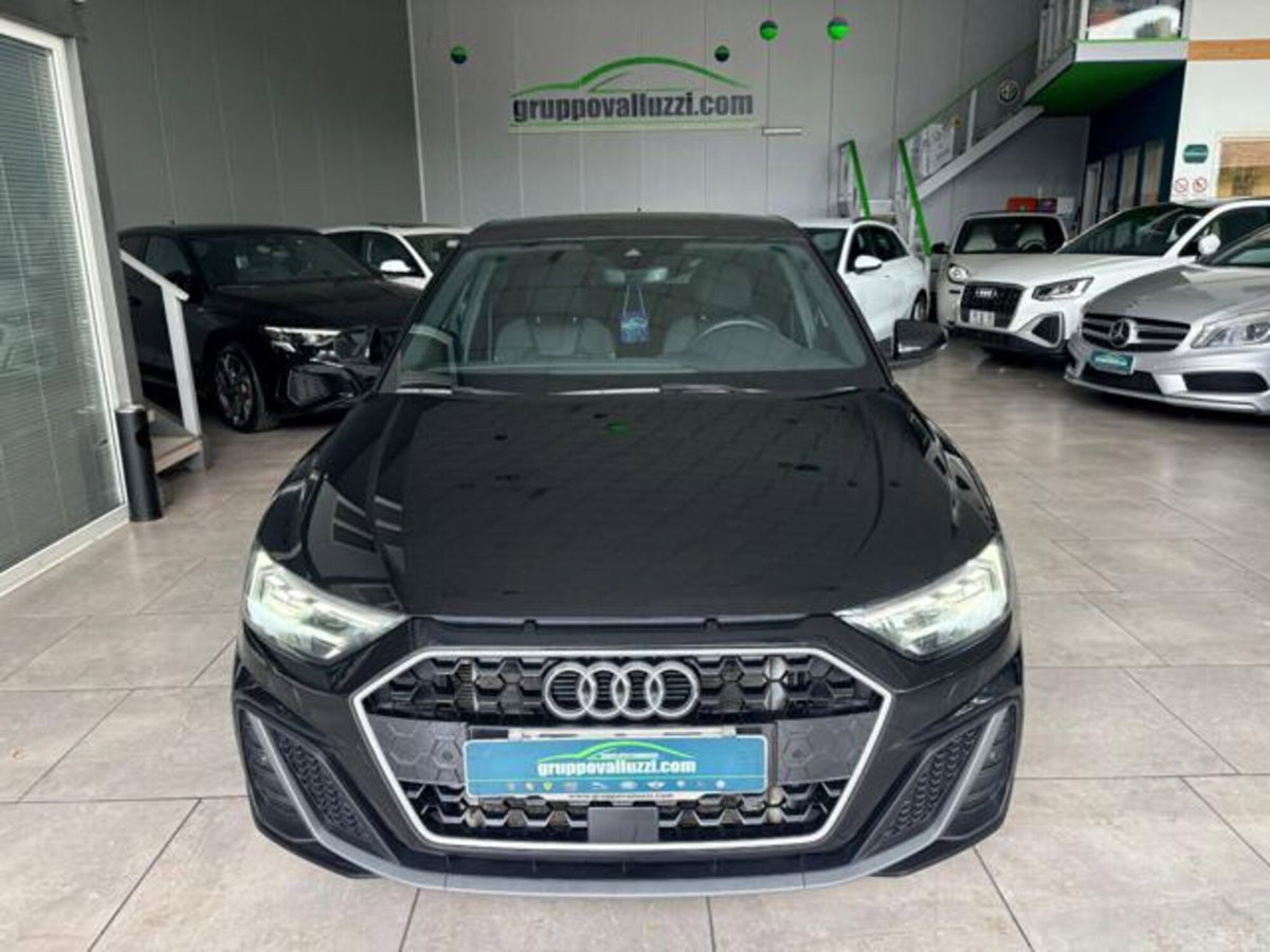 Audi A1 Sportback 30 1.0 tfsi S Line Edition 116cv s-tronic (2)