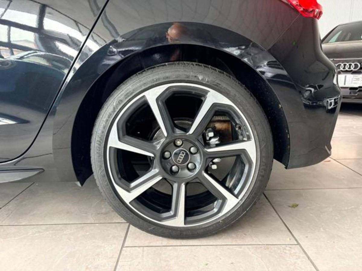 Audi A1 Sportback 30 1.0 tfsi S Line Edition 116cv s-tronic (9)