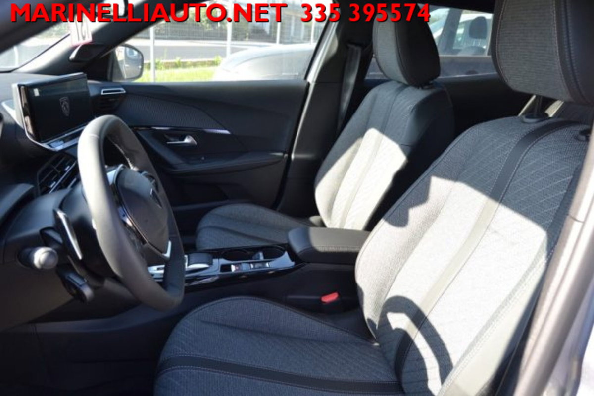 Peugeot 2008 50 kWh Allure (13)