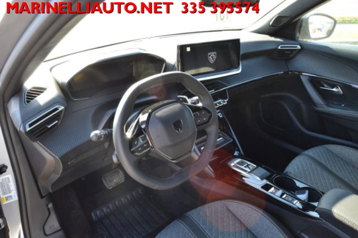 Peugeot 2008 50 kWh Allure (7)