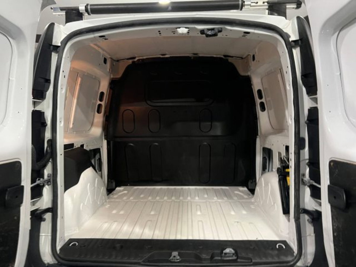 Renault Kangoo 1.5 dCi 75CV F.AP. S&S 3p. Express Compact Energy (10)