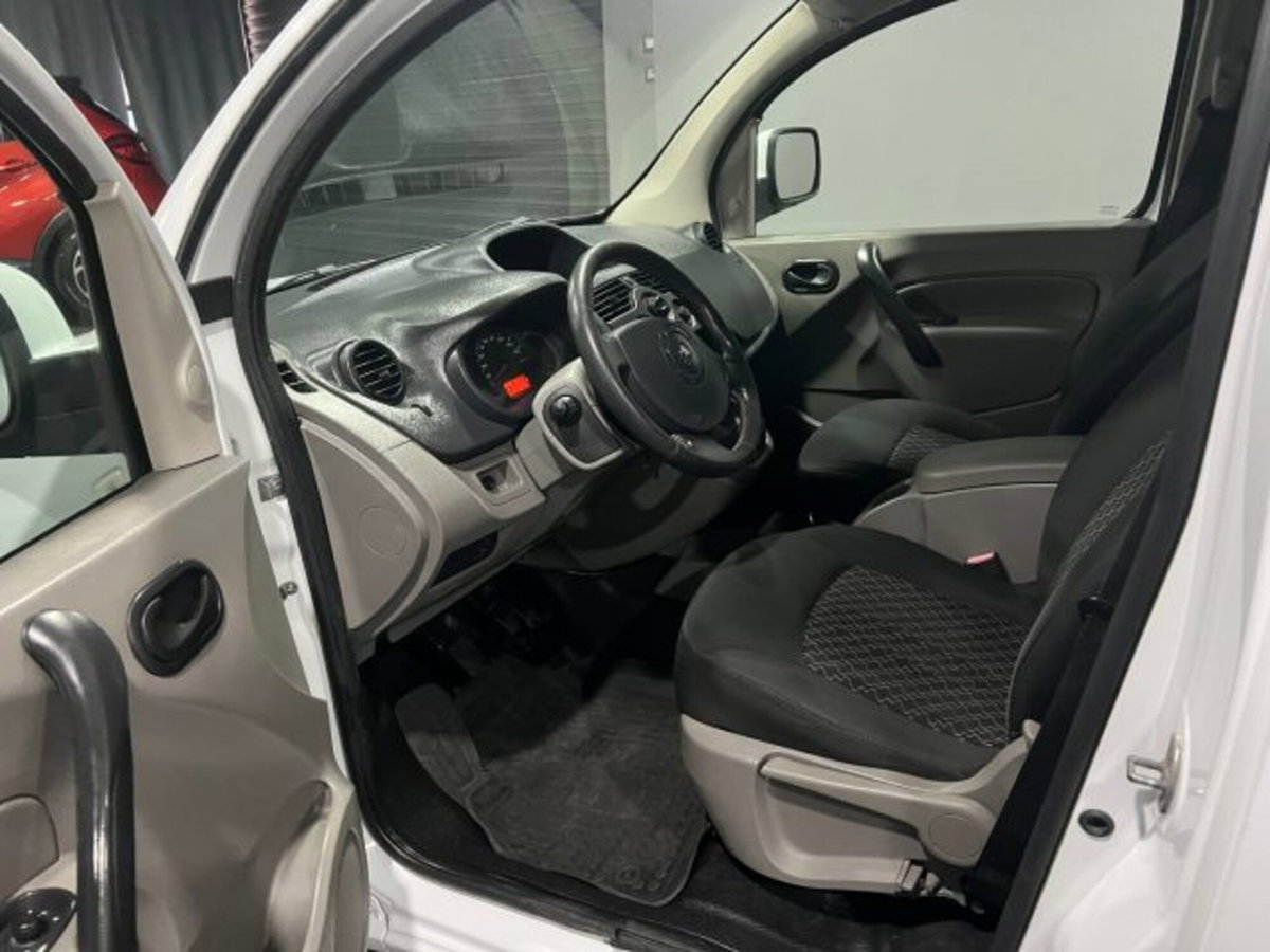 Renault Kangoo 1.5 dCi 75CV F.AP. S&S 3p. Express Compact Energy (8)