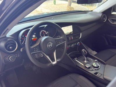Alfa Romeo Giulia 2.2 Turbodiesel 150 CV AT8 Super (7)