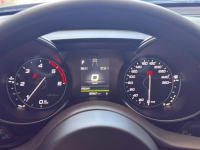 Alfa Romeo Giulia 2.2 Turbodiesel 150 CV AT8 Super (8)