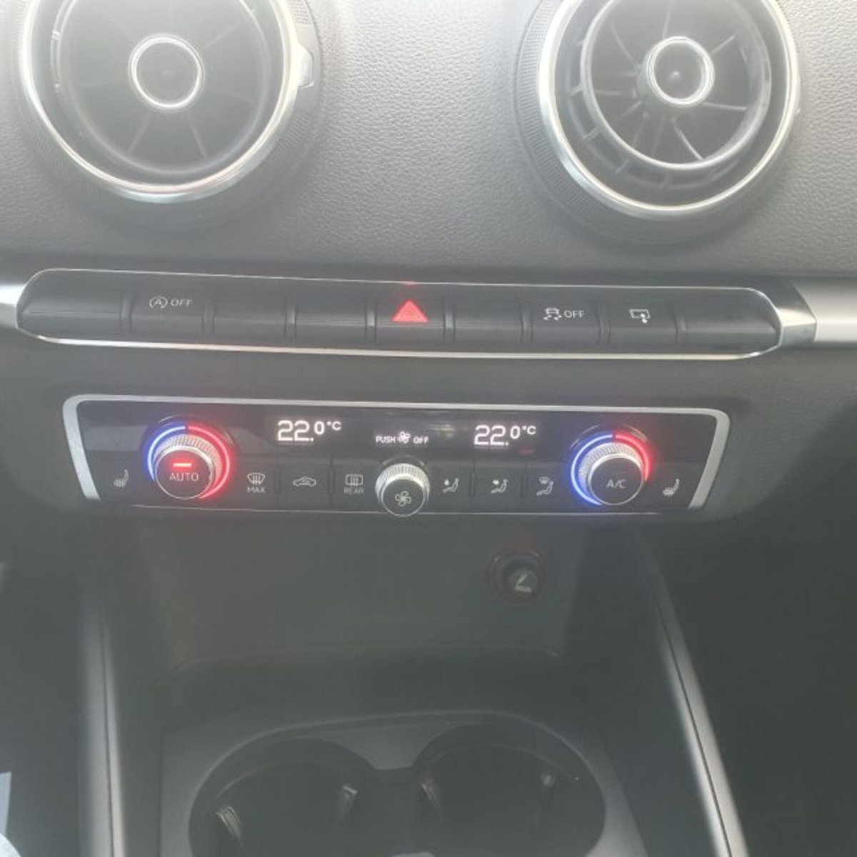 Audi A3 Sportback 1.6 TDI ultra Attraction (7)