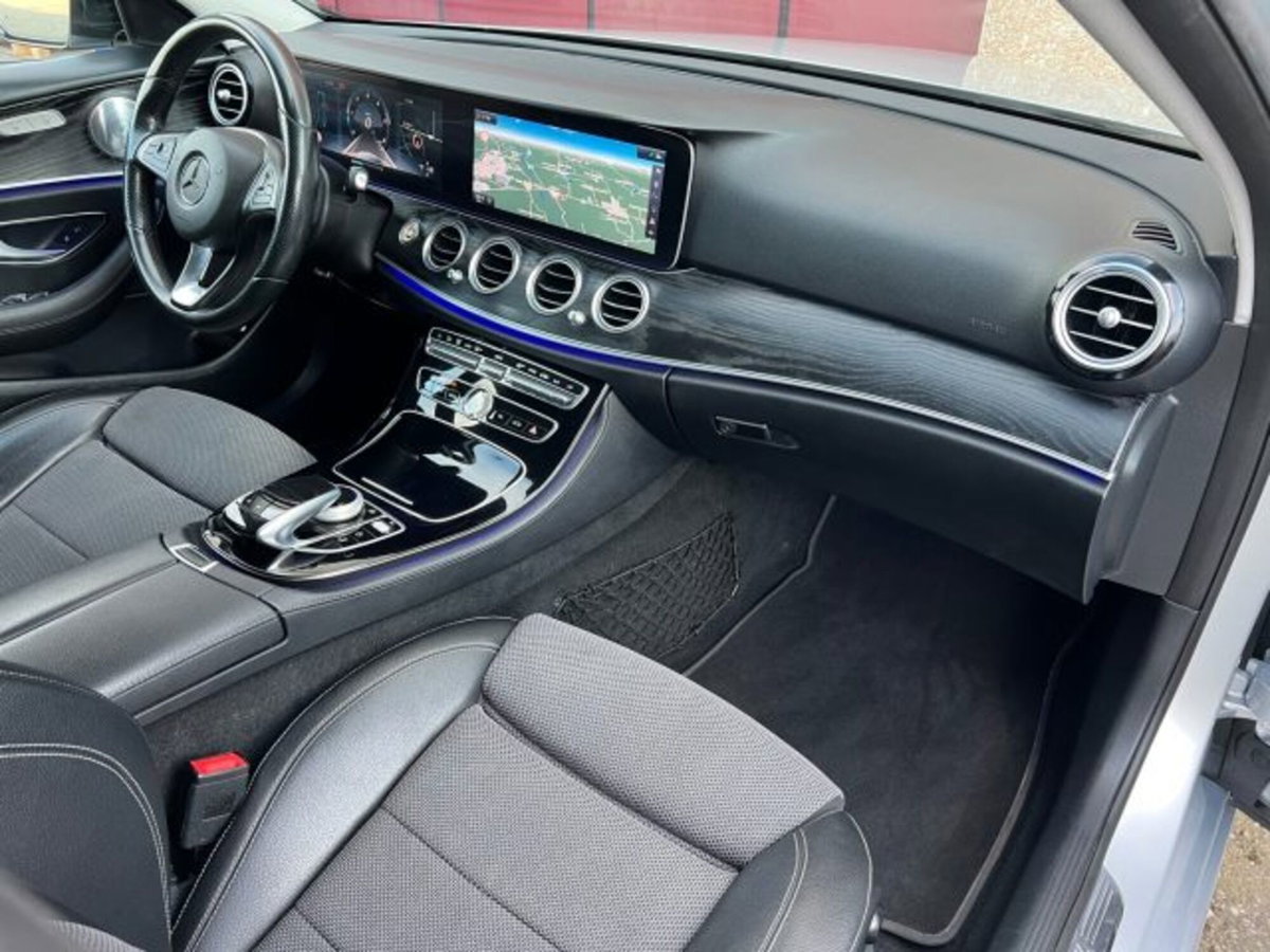 Mercedes-Benz Classe E Station Wagon 220 d 4Matic Auto AMG Line (6)