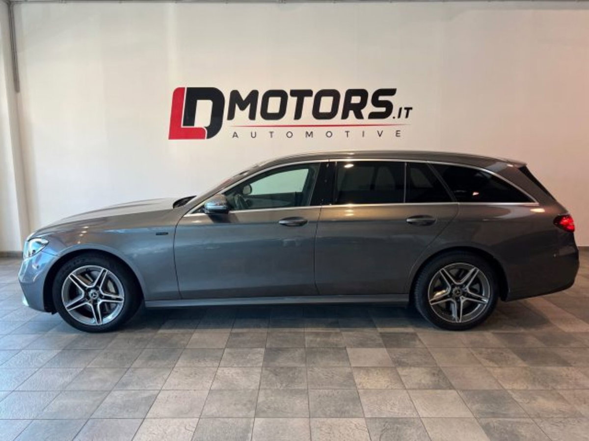 Mercedes-Benz Classe E Station Wagon 220 d 4Matic Auto AMG Line (17)