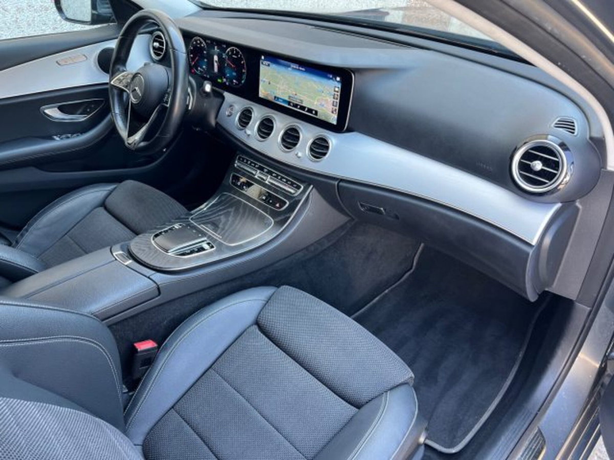 Mercedes-Benz Classe E Station Wagon 220 d 4Matic Auto AMG Line (6)