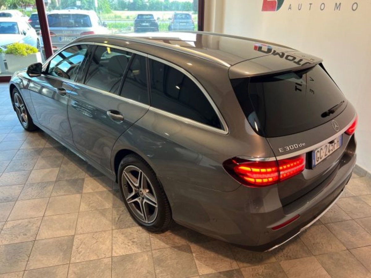 Mercedes-Benz Classe E Station Wagon 220 d 4Matic Auto AMG Line (9)