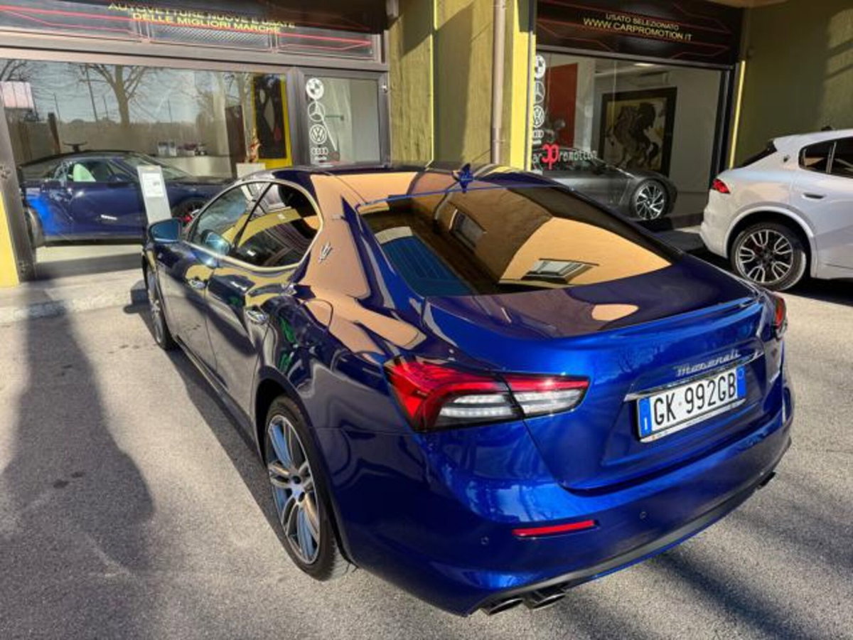 Maserati Ghibli Ghibli MHEV 330 CV GT (11)