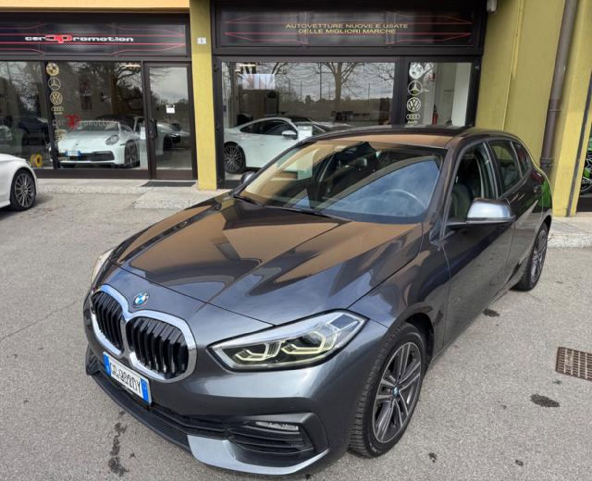 BMW Serie 1 116d 2.0 116CV cat 5 porte Attiva DPF (2)